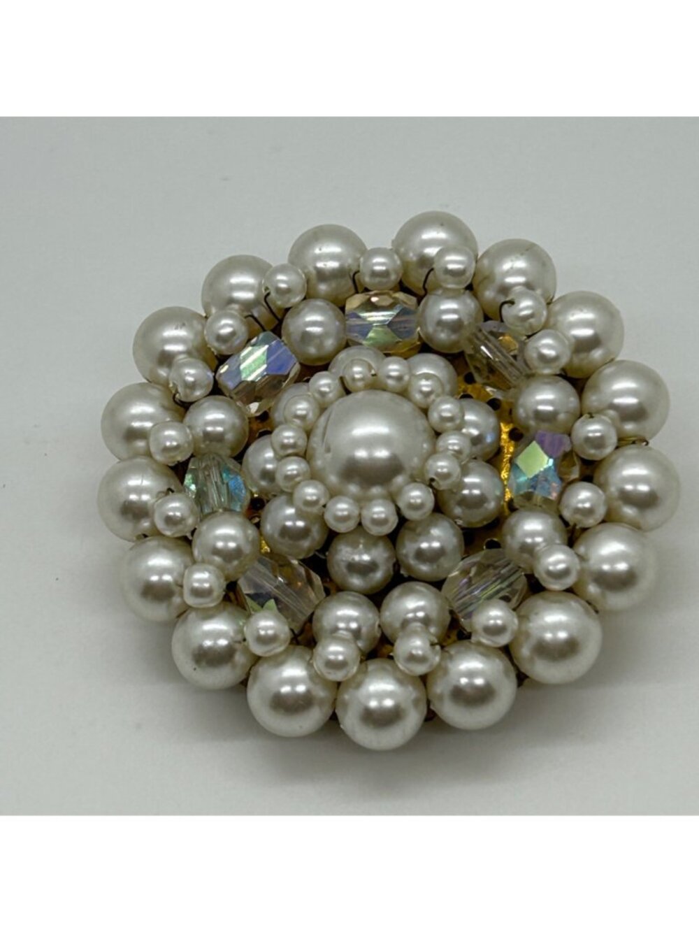 Vintage Faux Pearl Brooch Aurora Borealis Crystals Wreath Cluster 1950s Japan - Picture 3 of 13